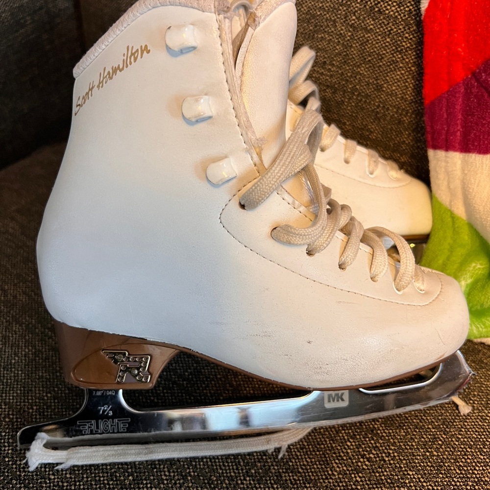 Risport Scott Hamilton Figure Ice Skating Girl Skates with MK blades